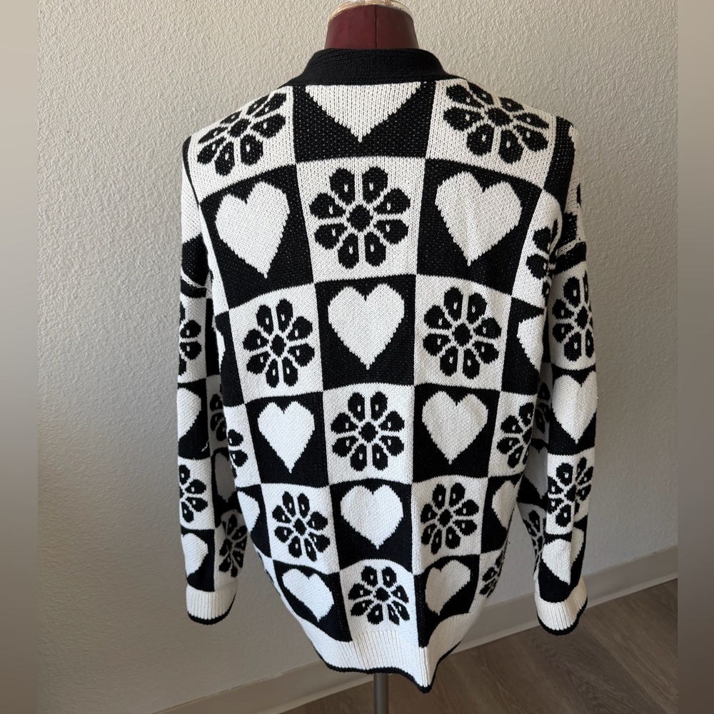 ZARA WOMAN JACQUARD KNIT CARDIGAN HEART FLORAL BLACK WHITE S - Picture 5 of 12